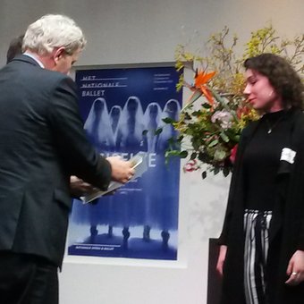 Chella Giphart en burgemeester Eberhard van der Laan
